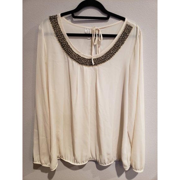 Maurices Tops - Maurices plus sz 2 Ivory semi-sheer‎ Long Sleeve Beaded Neck keyhole back top